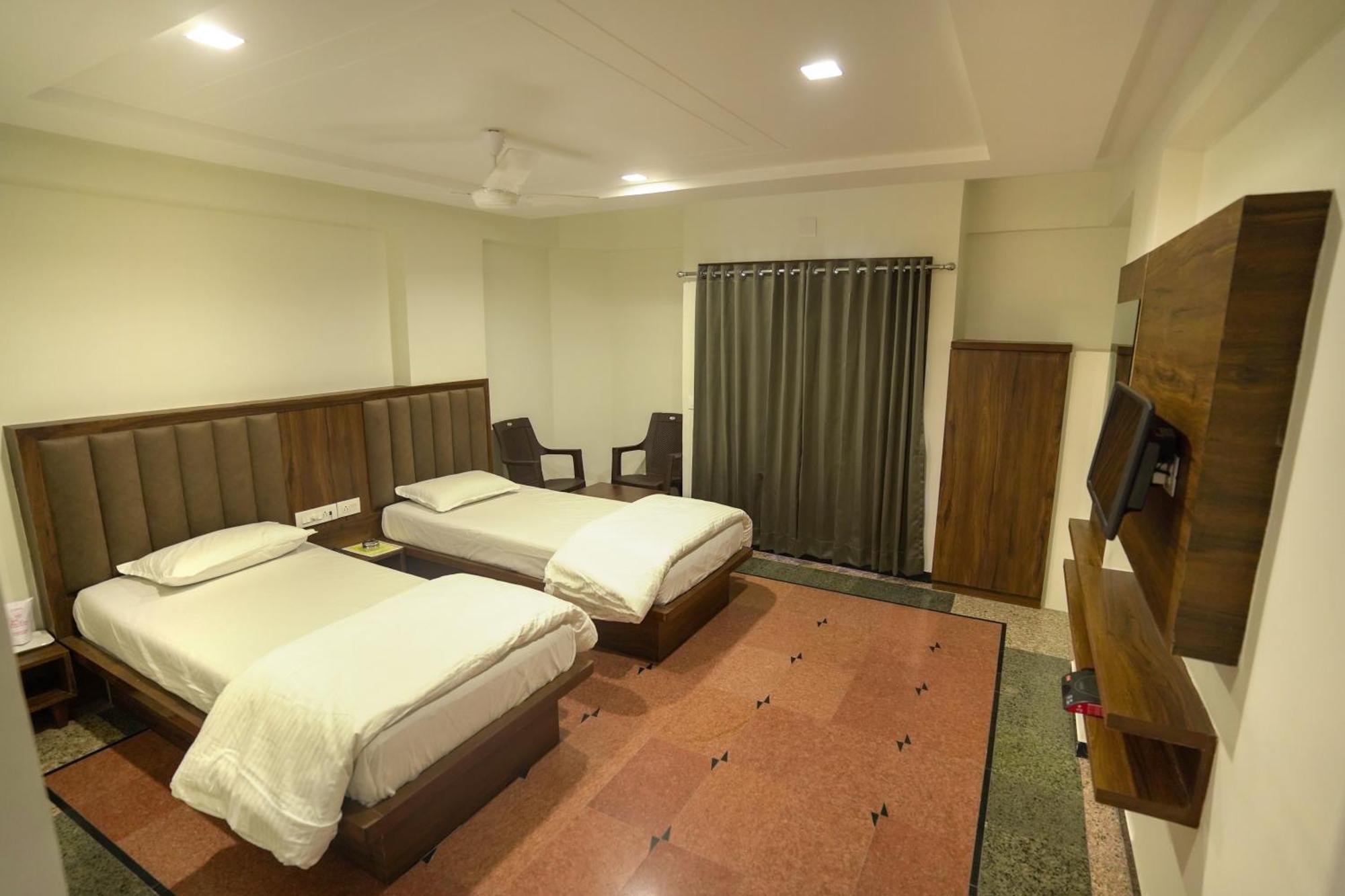 Hotel Shertown Ahmedabad Luaran gambar